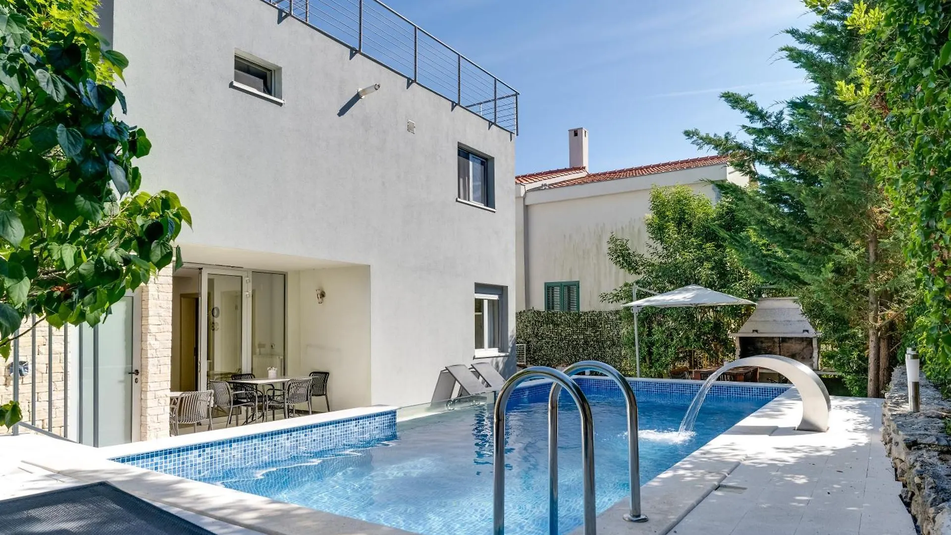 Villa Hedonia With Heated Pool, Diklo ザダル 0*,