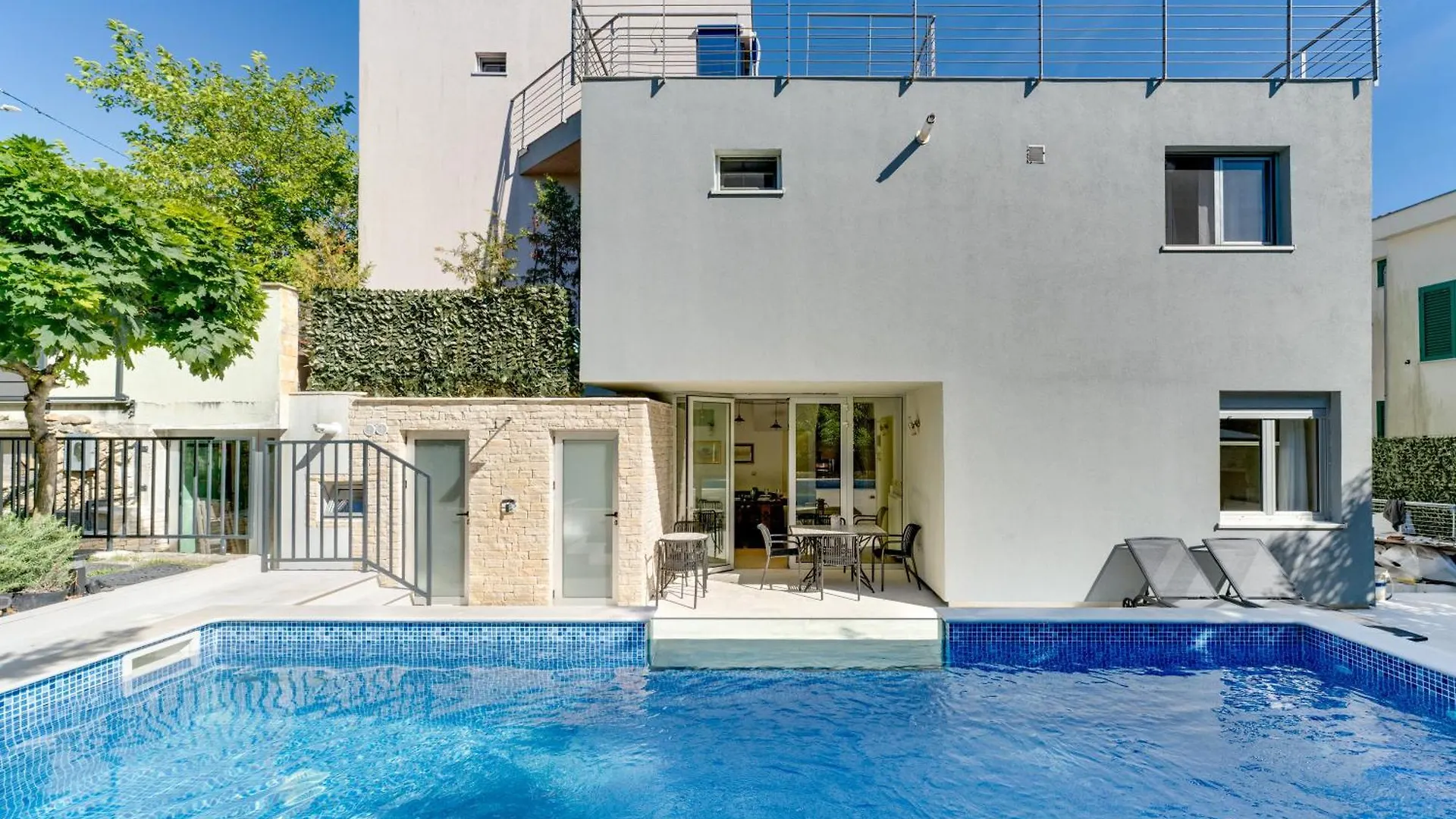 ゲストハウス Villa Hedonia With Heated Pool, Diklo ザダル クロアチア